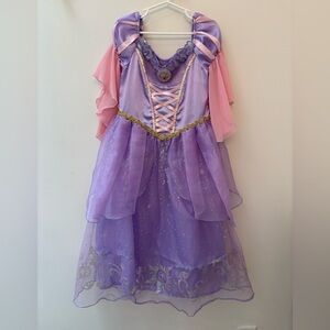Disney Tangle Purple and Pink Princess dress
OSFM ( fits like 4-6t)